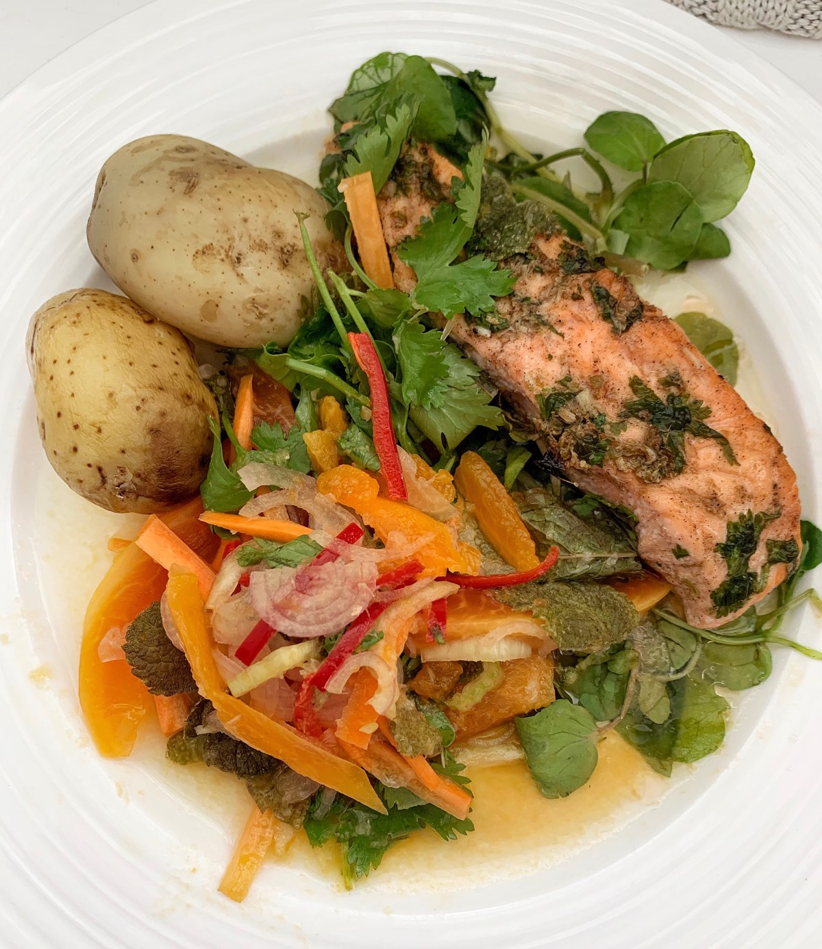 Asian Salmon and Papaya&nbsp;Salad